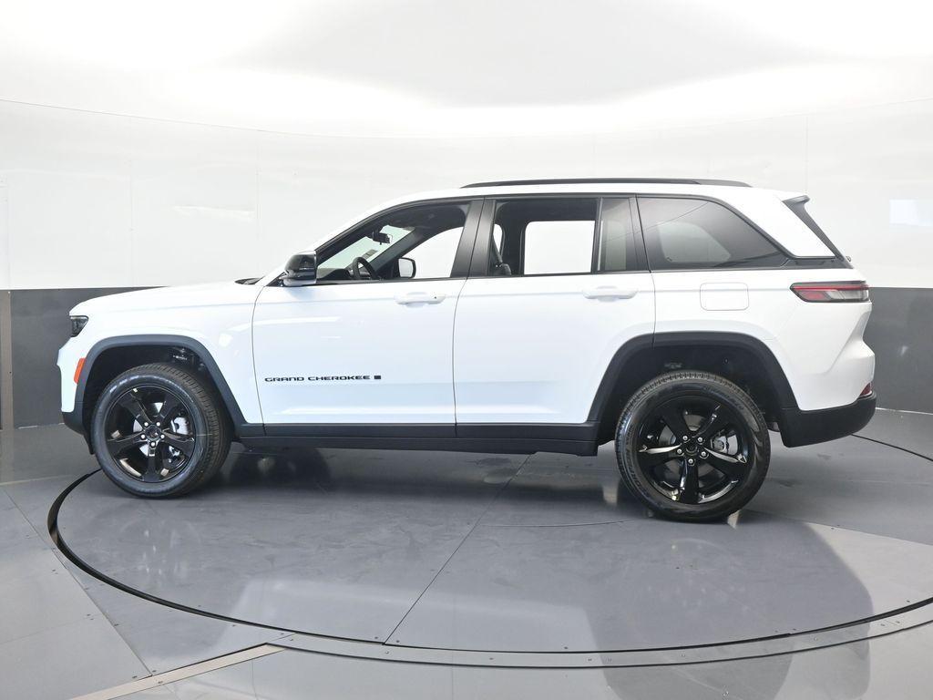 new 2025 Jeep Grand Cherokee car