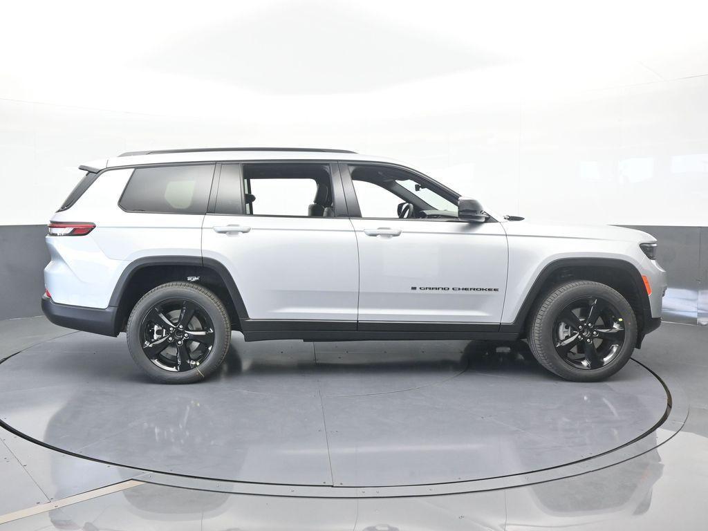 new 2025 Jeep Grand Cherokee L car