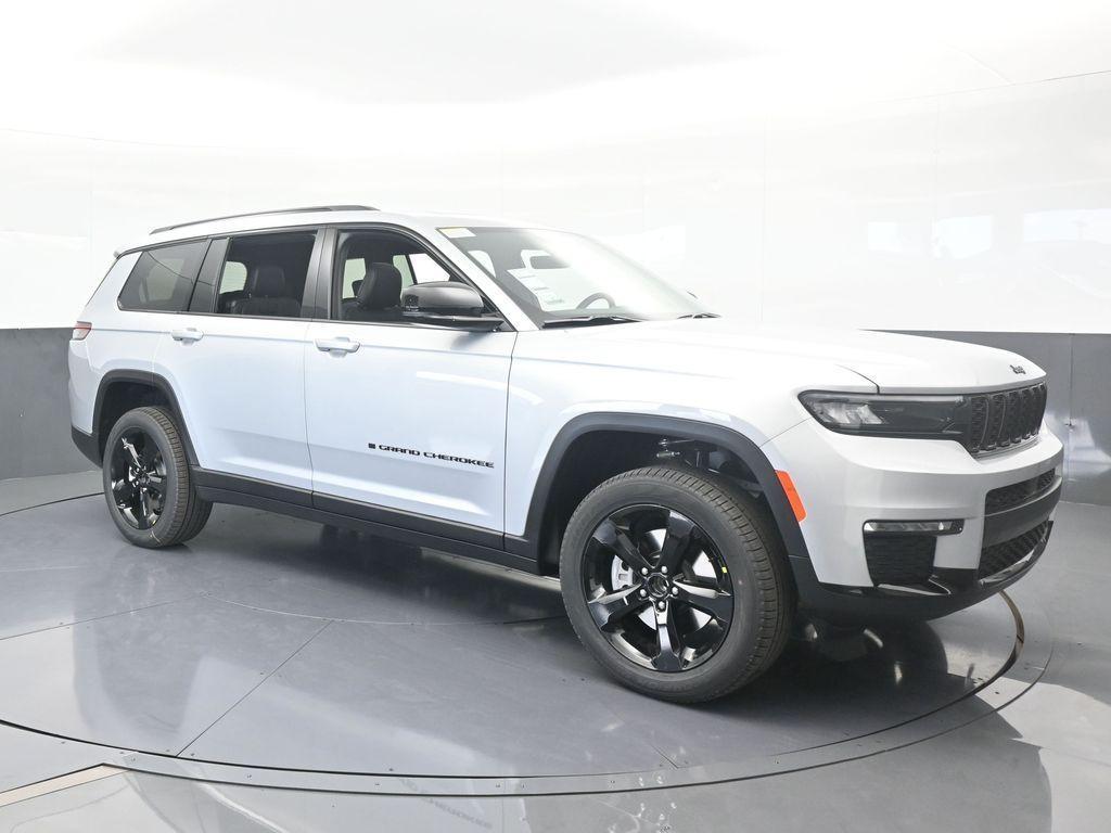 new 2025 Jeep Grand Cherokee L car
