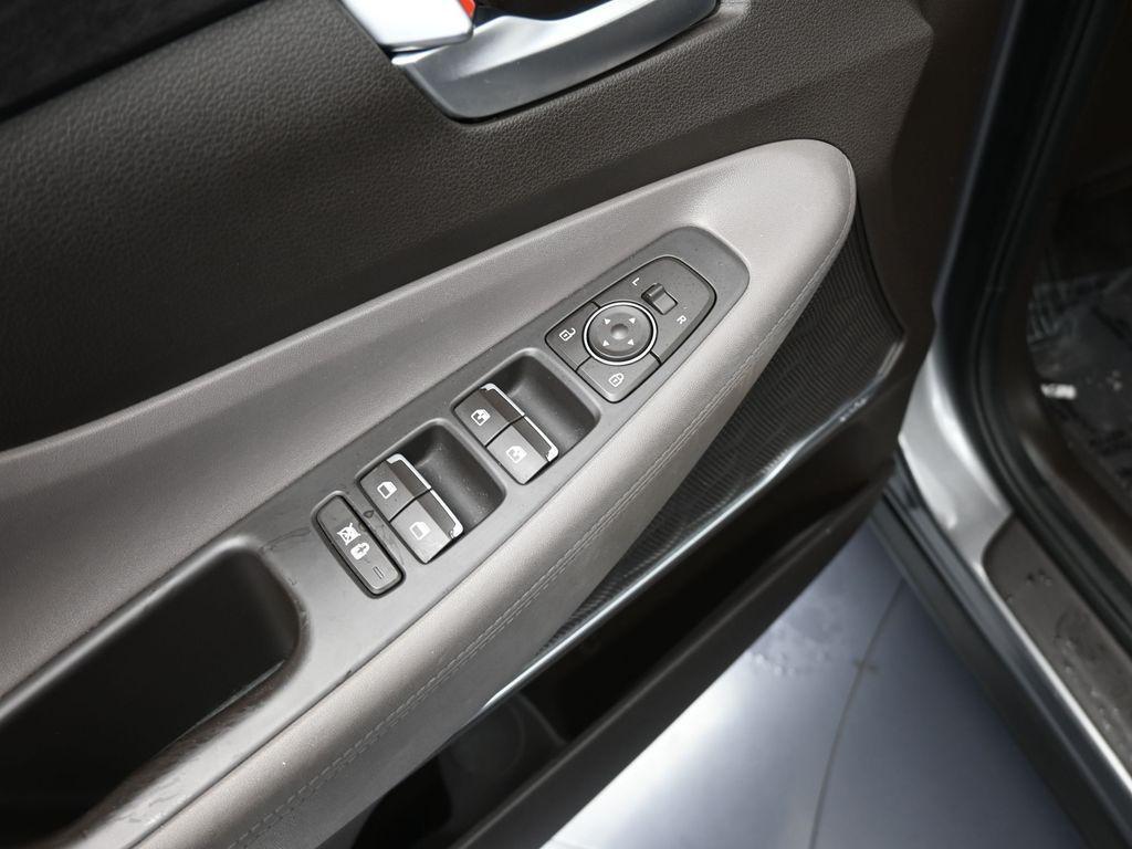 used 2020 Hyundai Santa Fe car, priced at $16,419