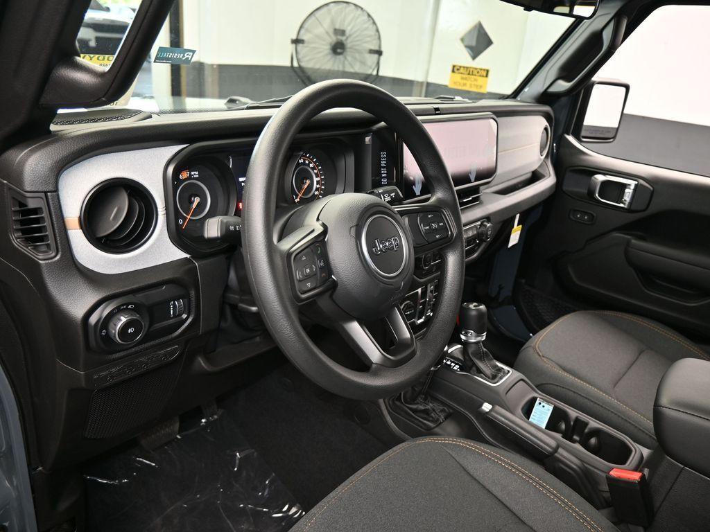 new 2025 Jeep Wrangler car