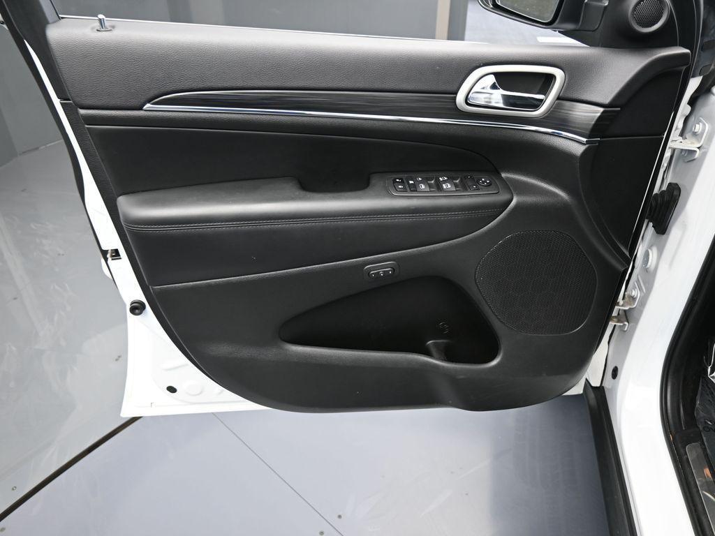 used 2022 Jeep Grand Cherokee WK car, priced at $28,750