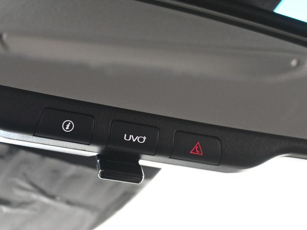 used 2022 Kia Niro Plug-In Hybrid car, priced at $20,249
