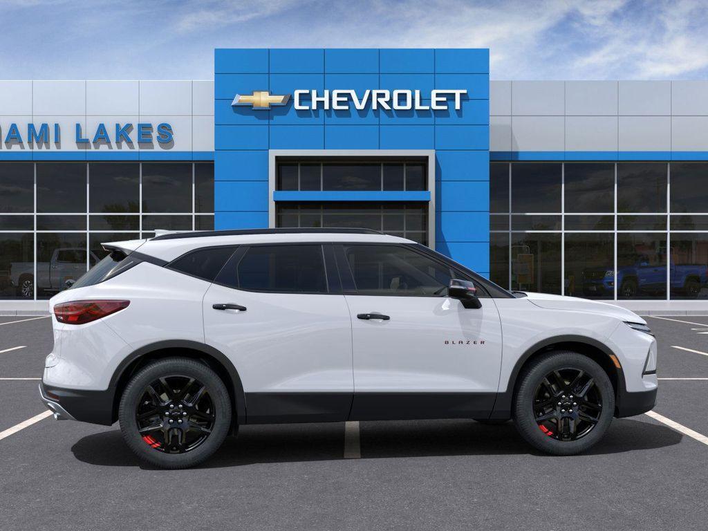 new 2025 Chevrolet Blazer car, priced at $35,090