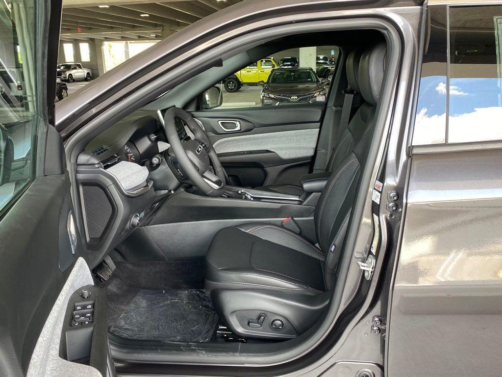 new 2023 Jeep Compass car, priced at $31,341