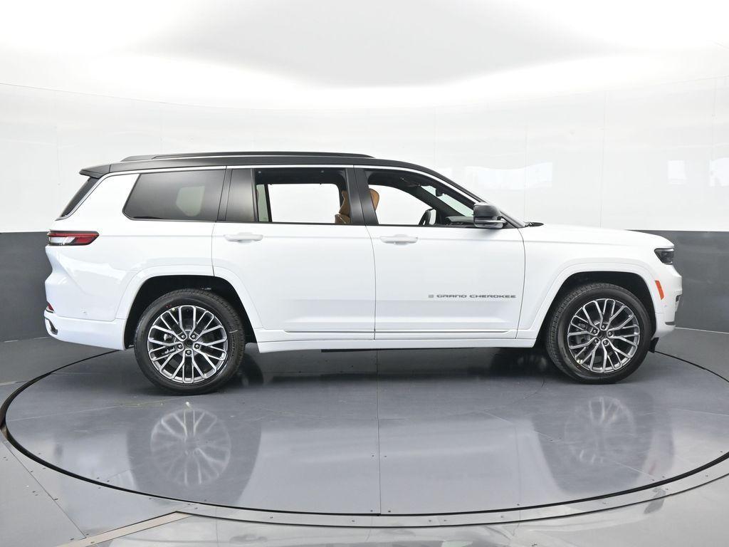 new 2025 Jeep Grand Cherokee L car
