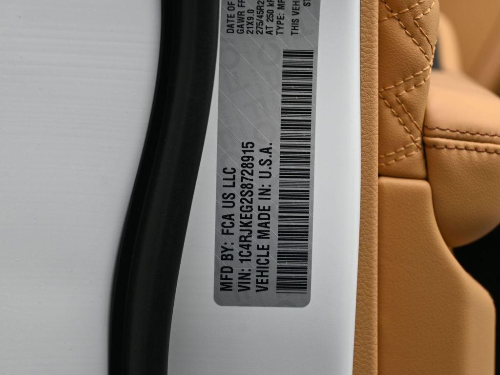 new 2025 Jeep Grand Cherokee L car