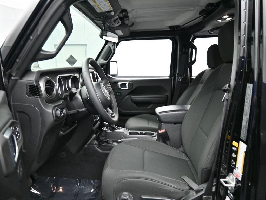 used 2023 Jeep Gladiator car, priced at $32,958