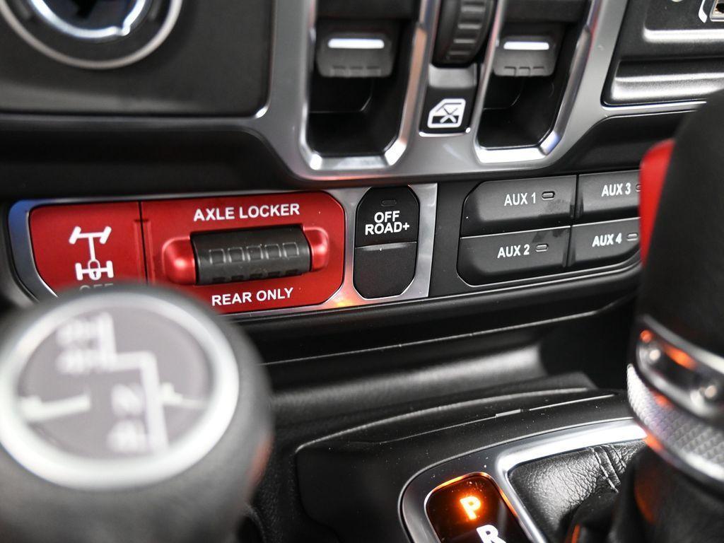 new 2025 Jeep Wrangler car