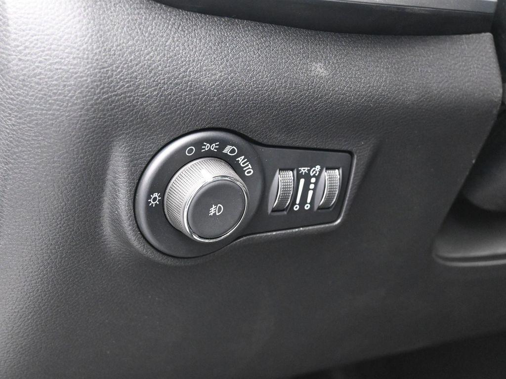 new 2025 Jeep Compass car, priced at $28,701