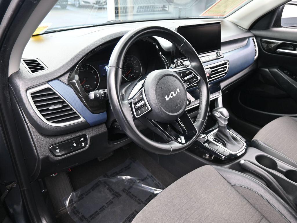 used 2023 Kia Seltos car, priced at $18,461
