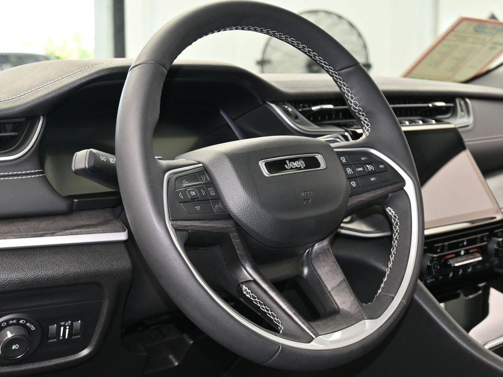 used 2023 Jeep Grand Cherokee car, priced at $29,999