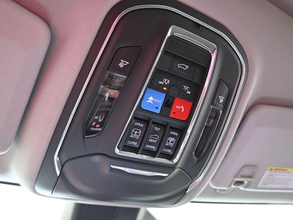 used 2023 Jeep Grand Cherokee car, priced at $29,999