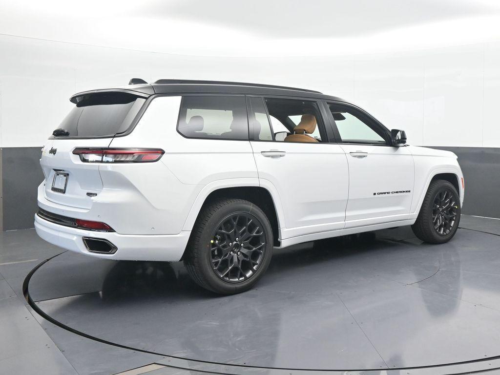new 2025 Jeep Grand Cherokee L car