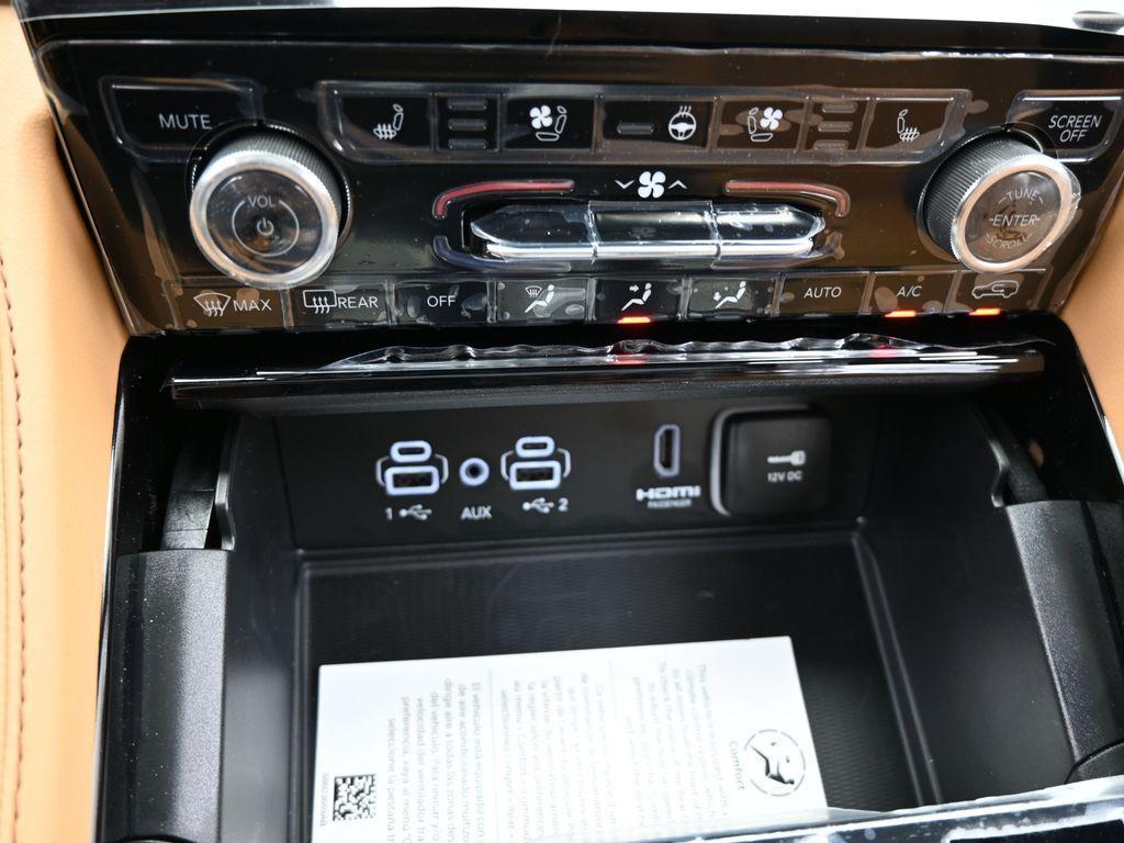 new 2025 Jeep Grand Cherokee L car