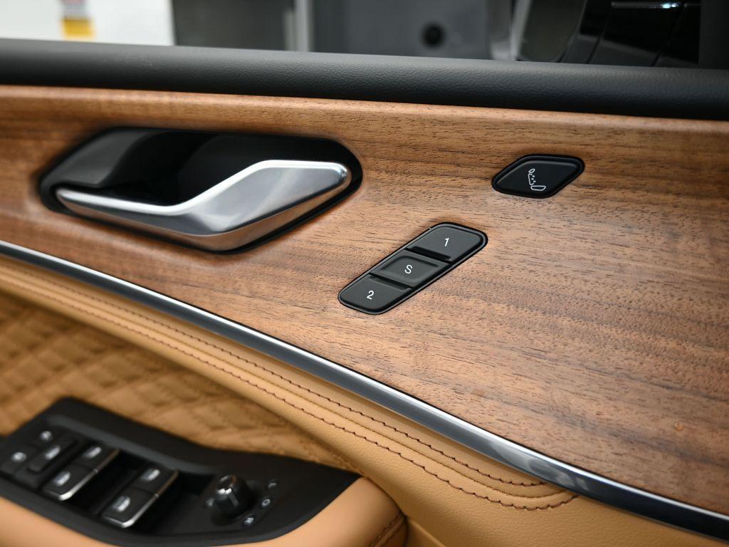 new 2025 Jeep Grand Cherokee L car