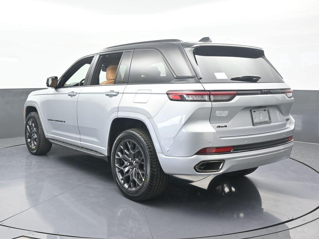 new 2025 Jeep Grand Cherokee car