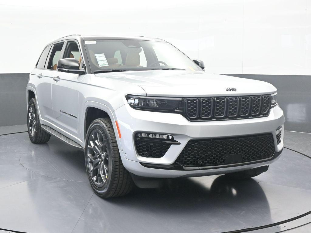 new 2025 Jeep Grand Cherokee car