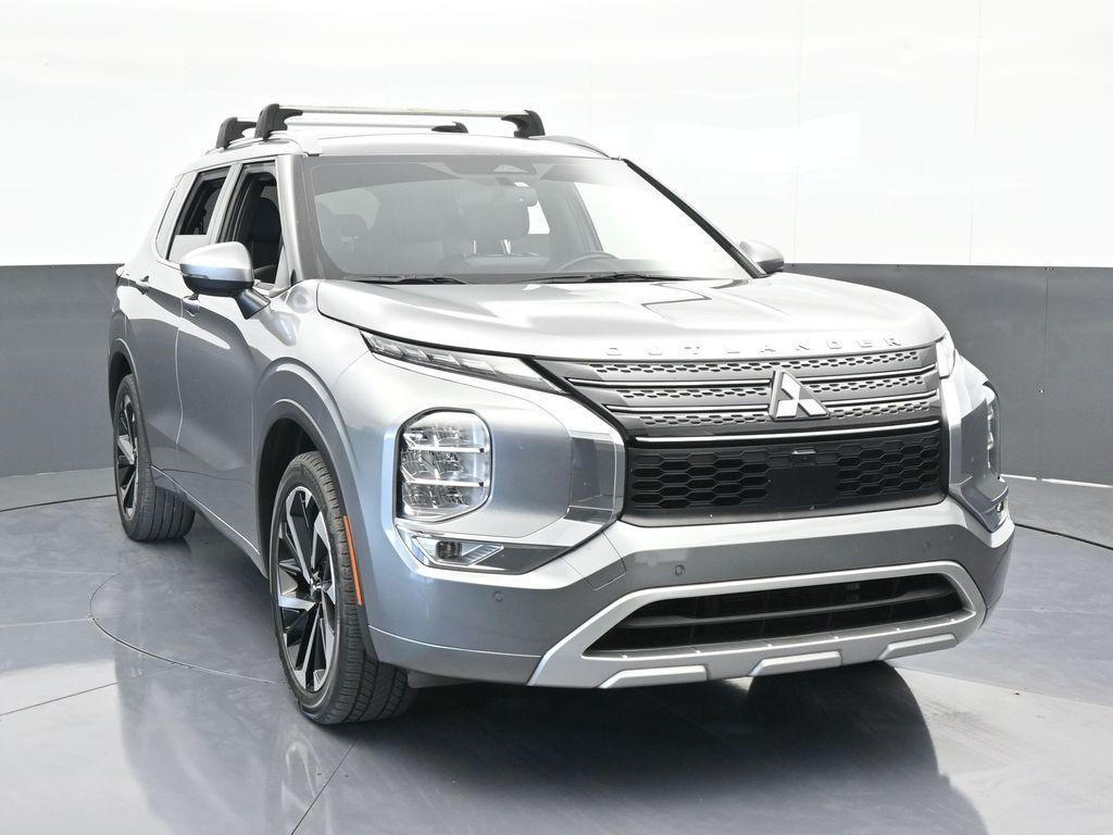 used 2022 Mitsubishi Outlander car, priced at $22,990