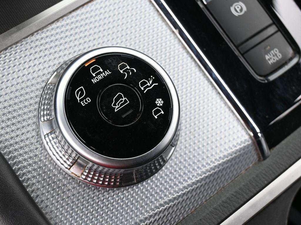 used 2022 Mitsubishi Outlander car, priced at $22,990