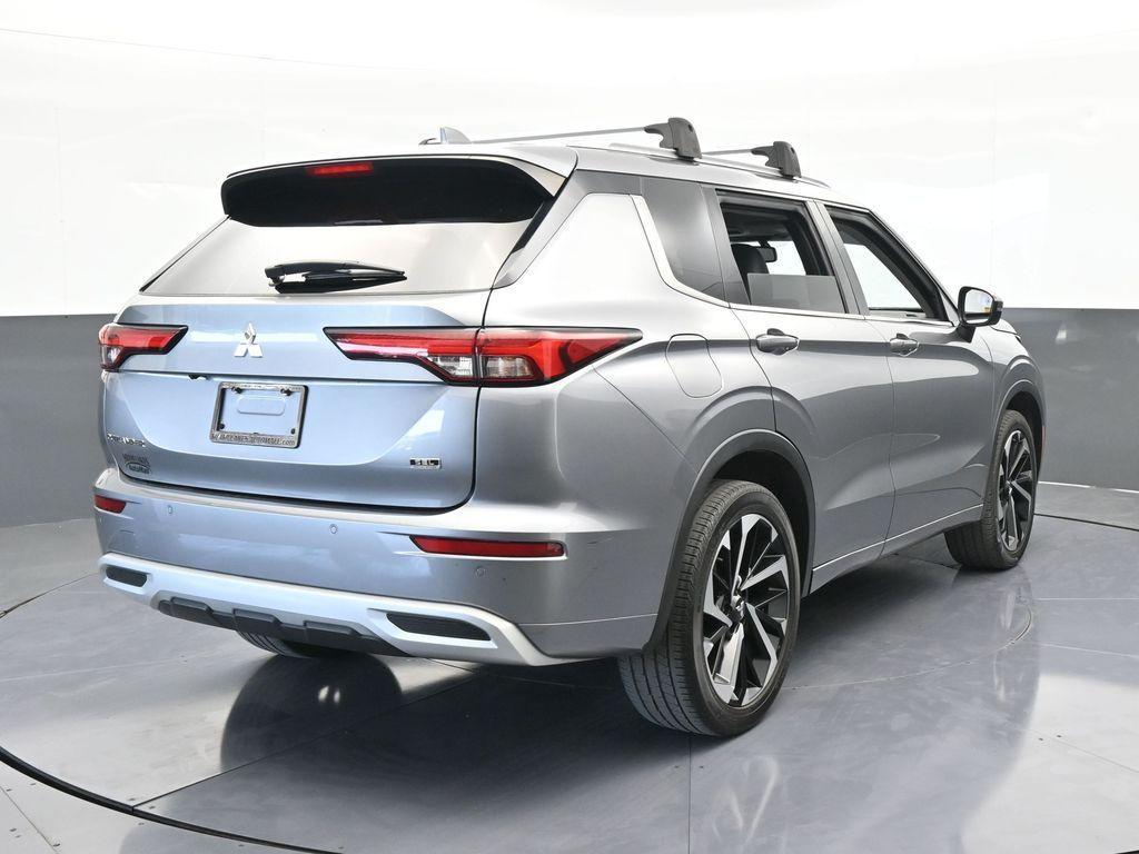 used 2022 Mitsubishi Outlander car, priced at $22,990