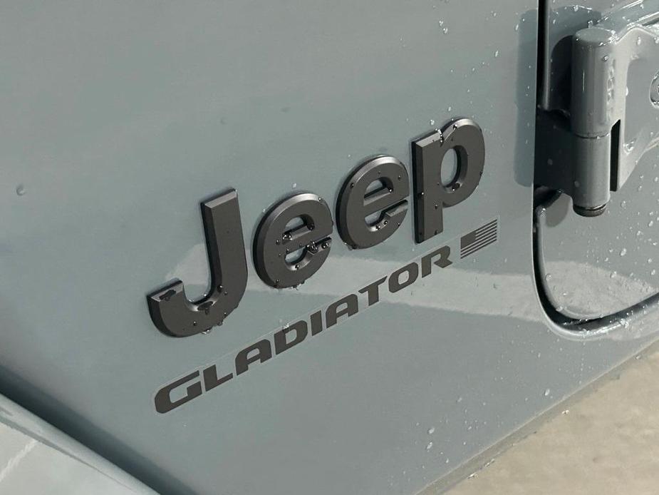 new 2024 Jeep Gladiator car, priced at $44,291