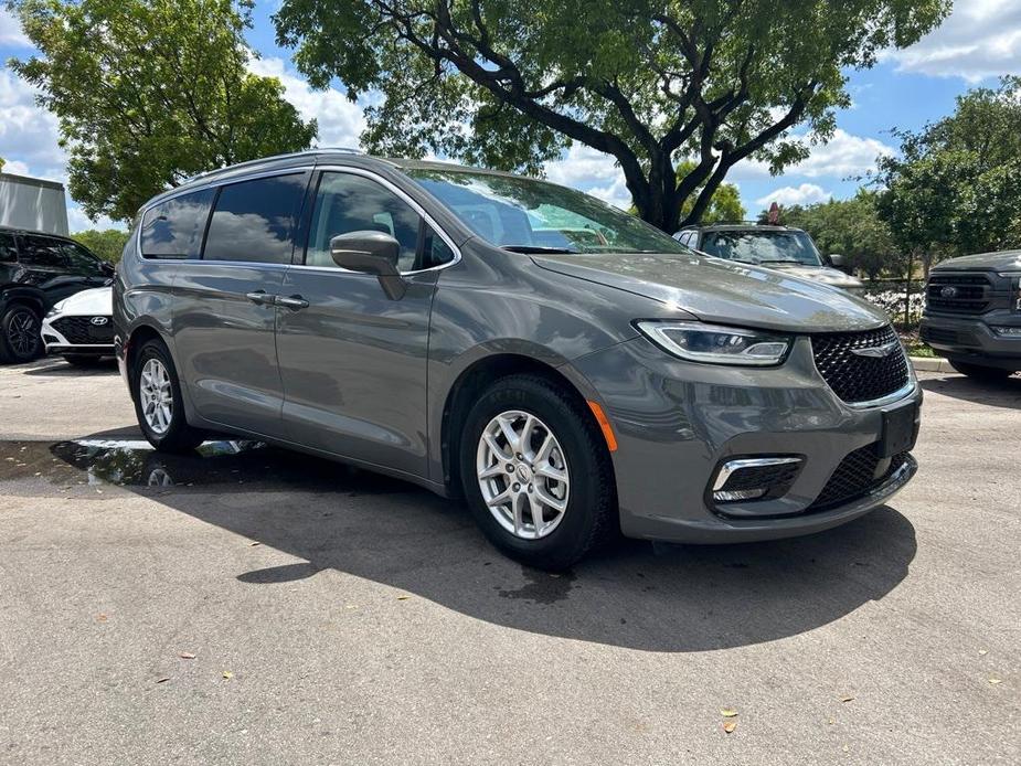 used 2021 Chrysler Pacifica car, priced at $18,300