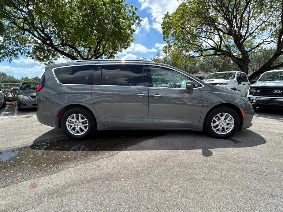 used 2021 Chrysler Pacifica car, priced at $18,300