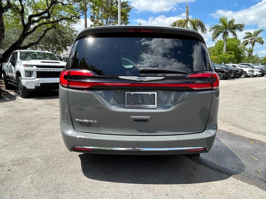 used 2021 Chrysler Pacifica car, priced at $18,300