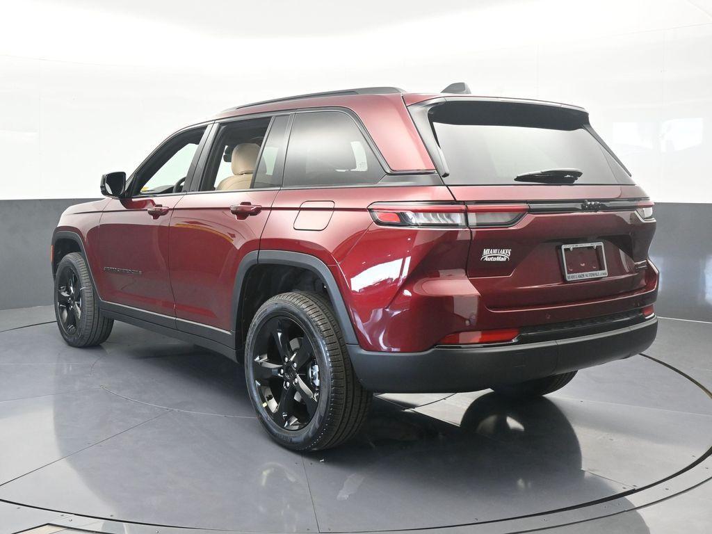 new 2025 Jeep Grand Cherokee car