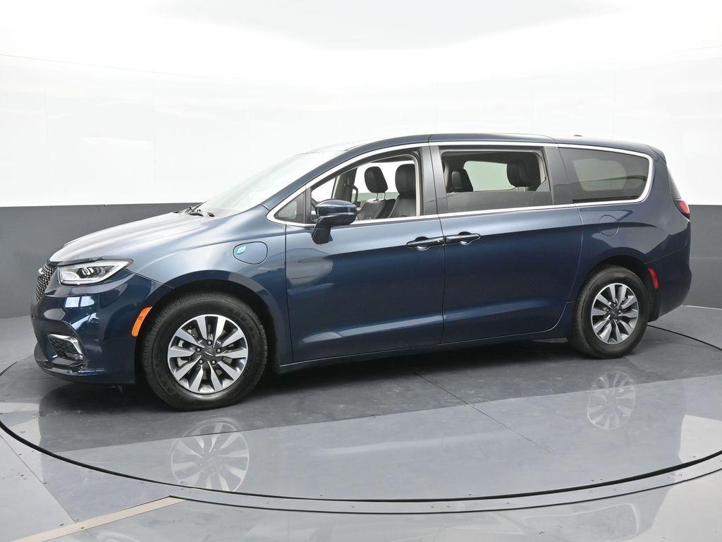 used 2022 Chrysler Pacifica Hybrid car, priced at $16,949