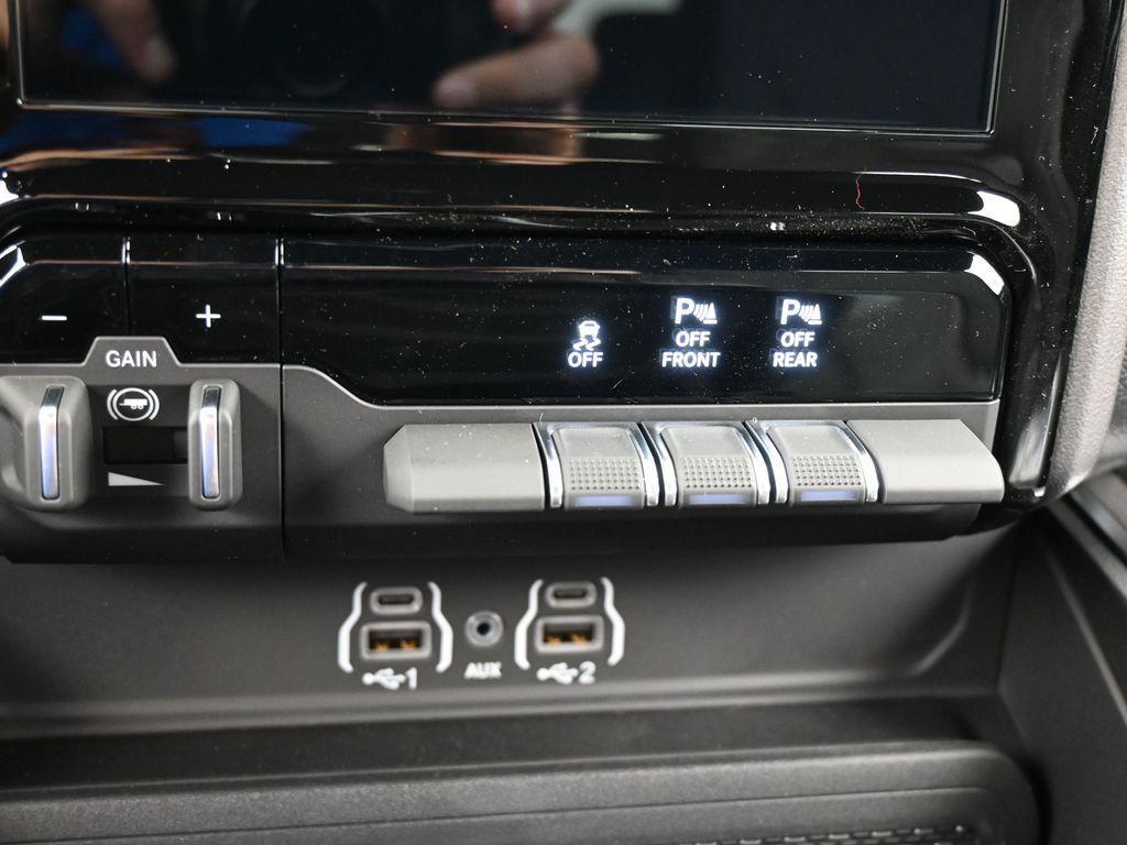 new 2025 Ram 1500 car