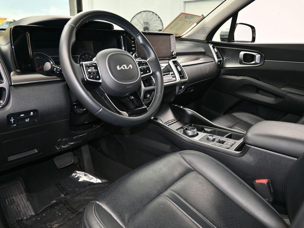 used 2022 Kia Sorento Hybrid car, priced at $28,660
