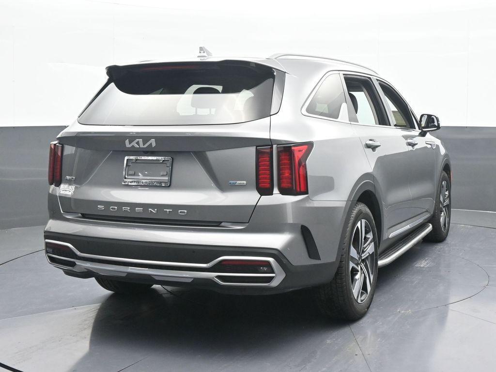 used 2022 Kia Sorento Hybrid car, priced at $28,660