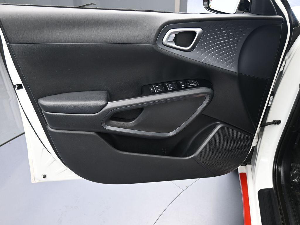 used 2021 Kia Soul car, priced at $16,042