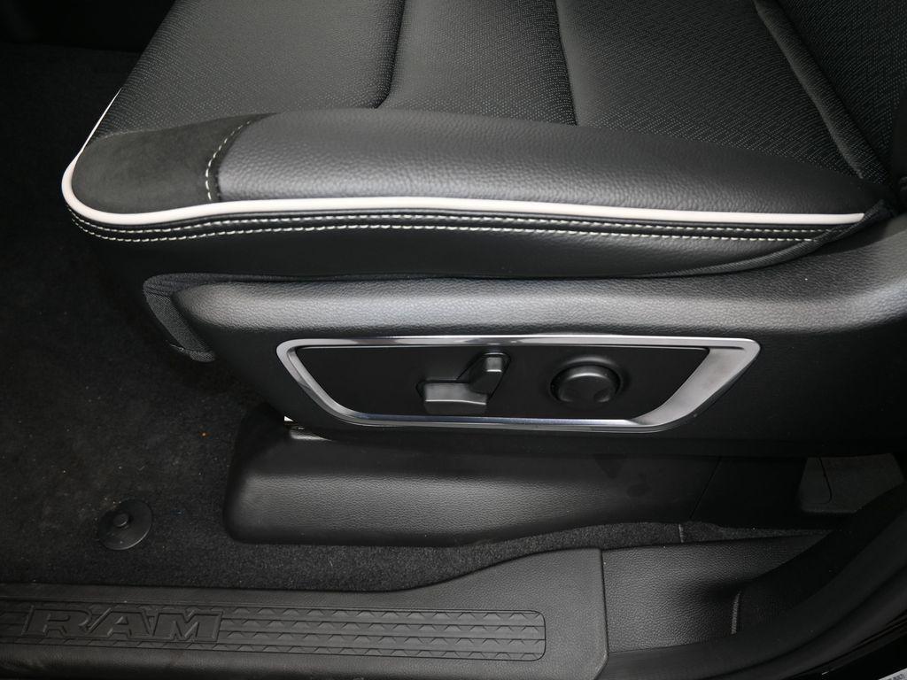 new 2025 Ram 1500 car, priced at $57,613