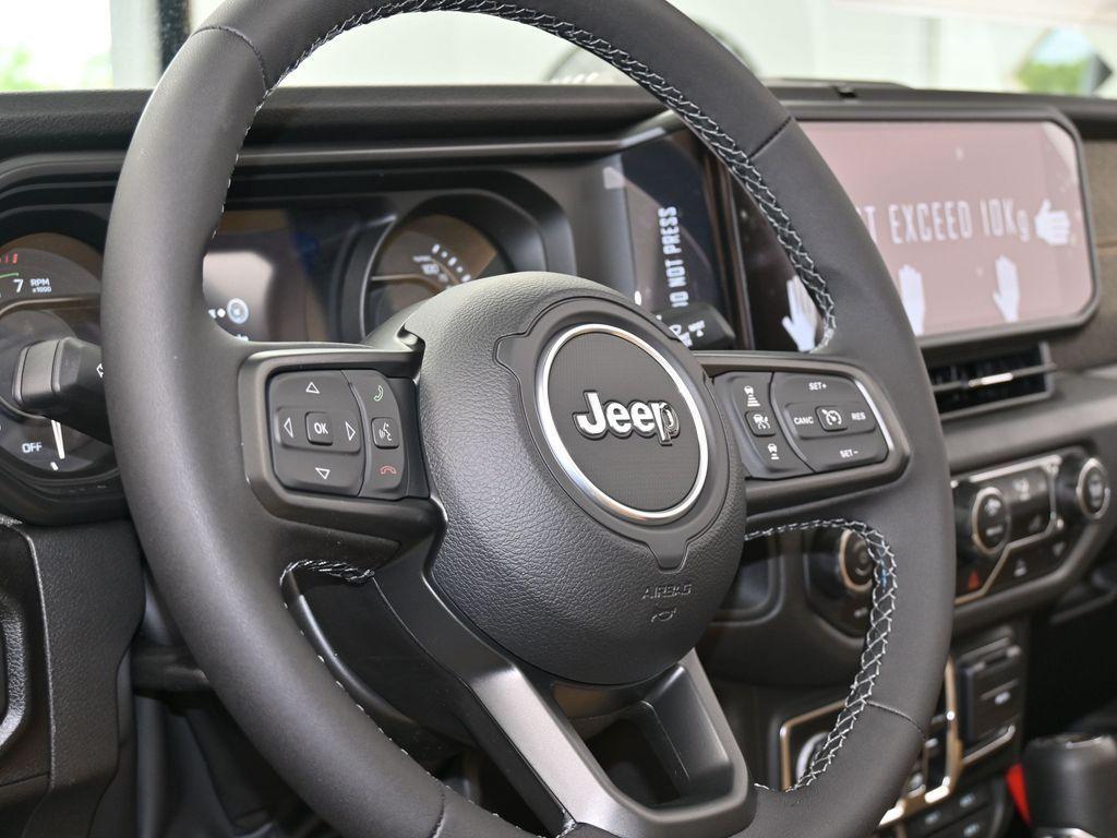 new 2025 Jeep Wrangler 4xe car