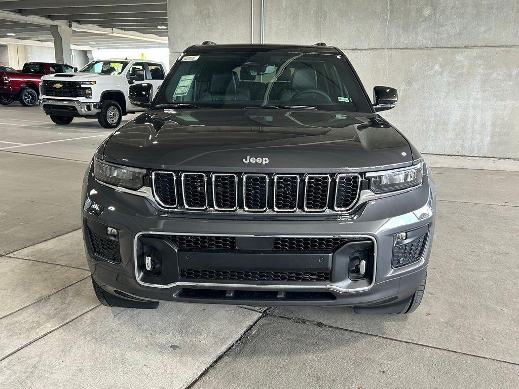 new 2024 Jeep Grand Cherokee L car, priced at $70,577