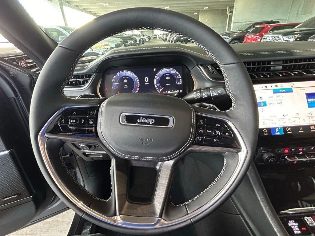 new 2024 Jeep Grand Cherokee L car, priced at $70,577