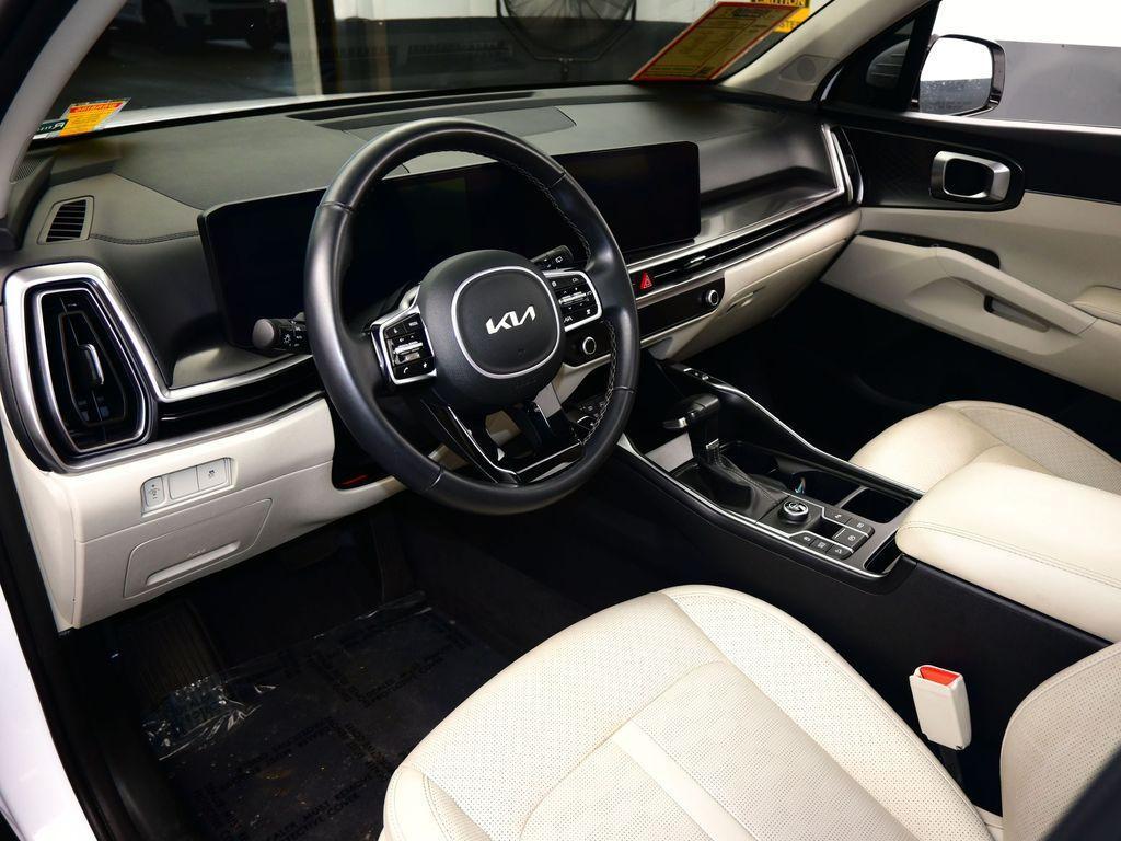 used 2024 Kia Sorento car, priced at $29,895