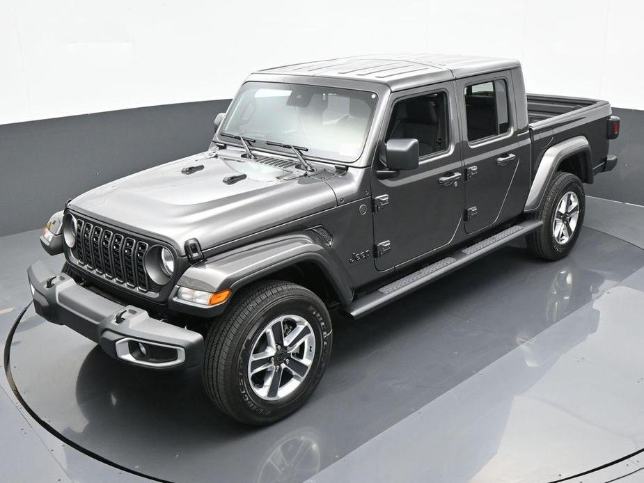 new 2024 Jeep Gladiator car, priced at $44,944