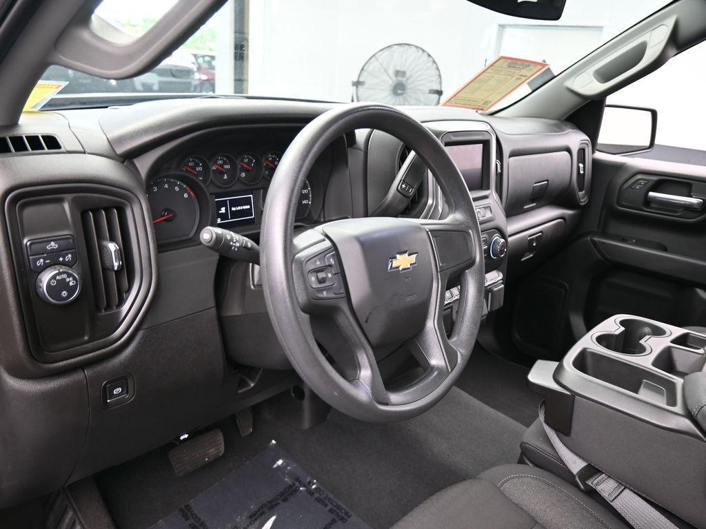 used 2025 Chevrolet Silverado 1500 car, priced at $34,995