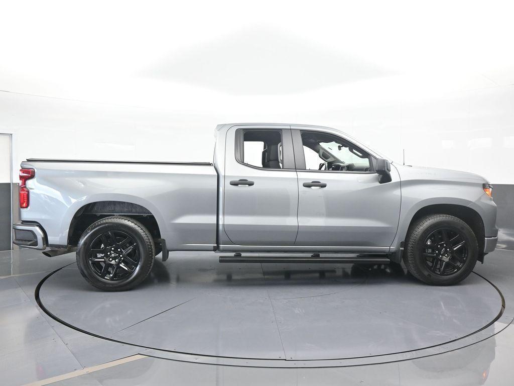 used 2025 Chevrolet Silverado 1500 car, priced at $34,995