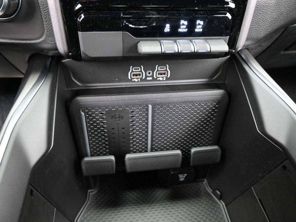 new 2025 Ram 1500 car
