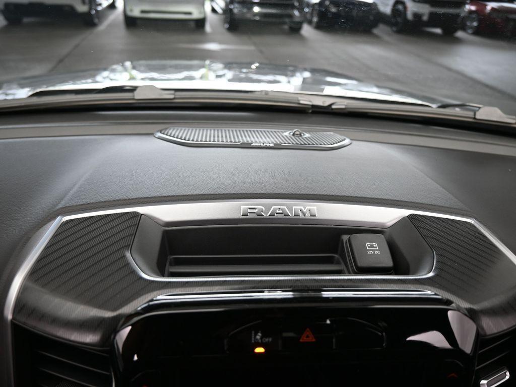 new 2025 Ram 1500 car