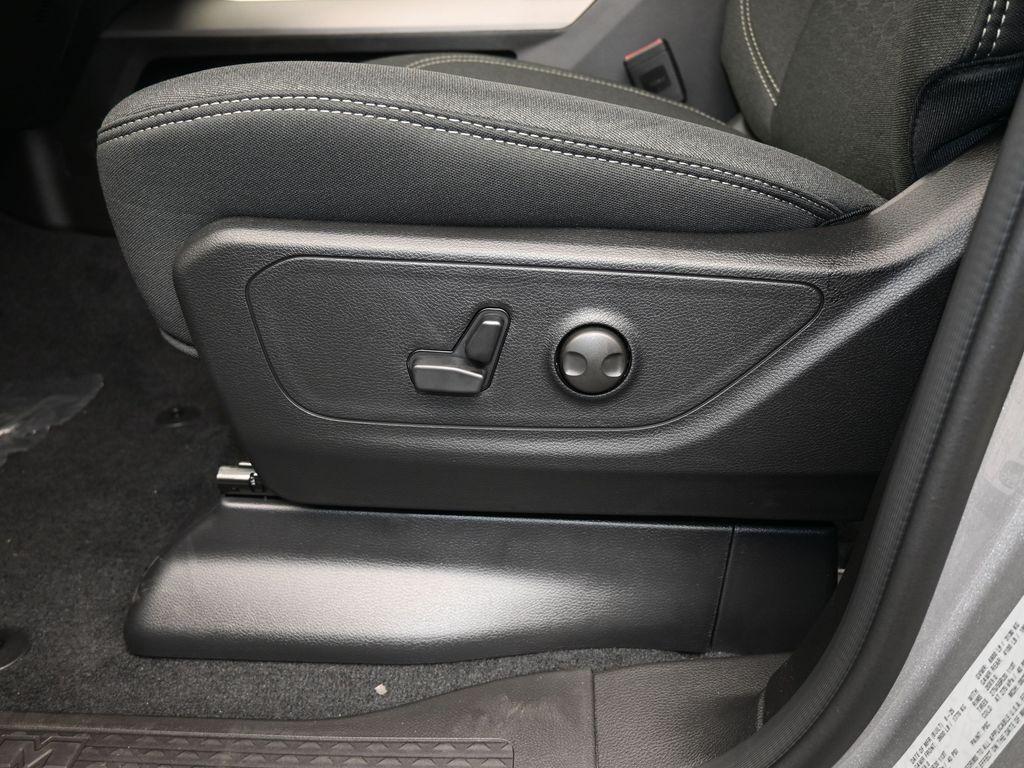 new 2025 Ram 1500 car