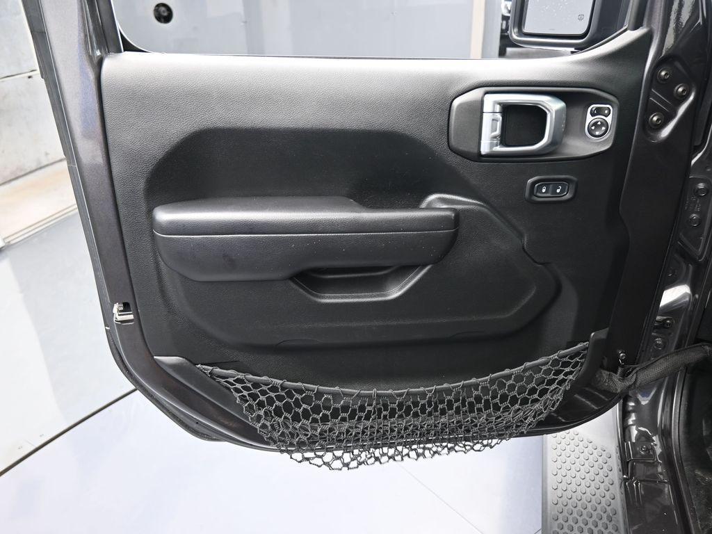 used 2021 Jeep Wrangler Unlimited car, priced at $25,987