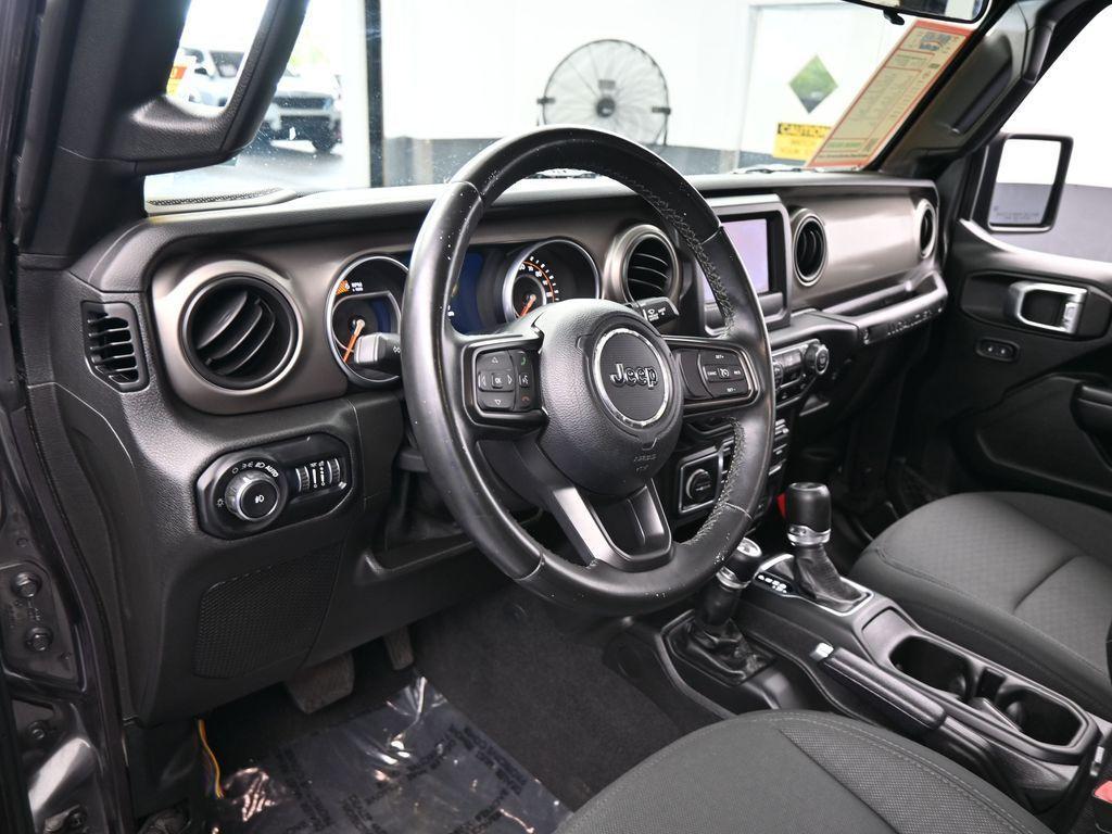 used 2021 Jeep Wrangler Unlimited car, priced at $25,987