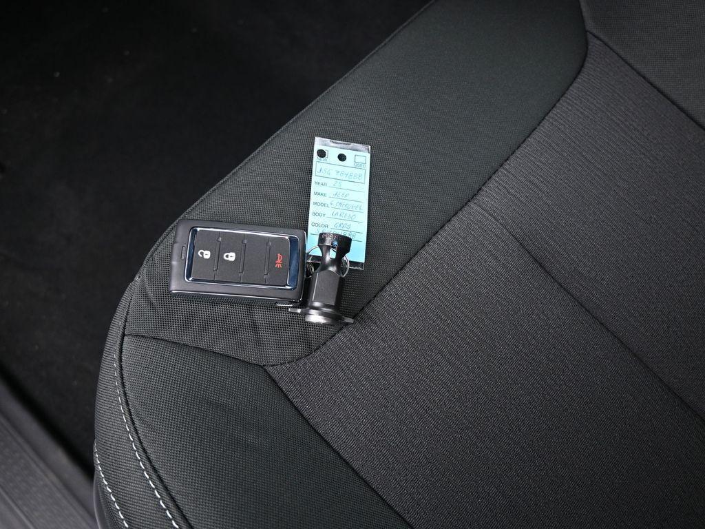 new 2025 Jeep Grand Cherokee car