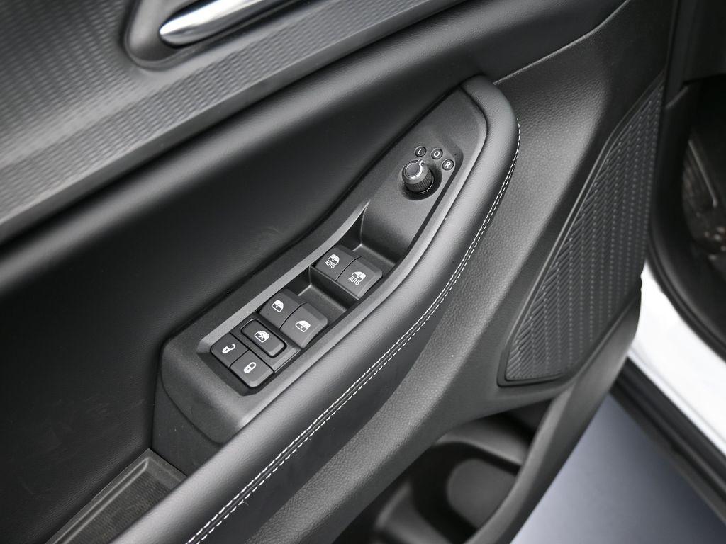 new 2025 Jeep Grand Cherokee car